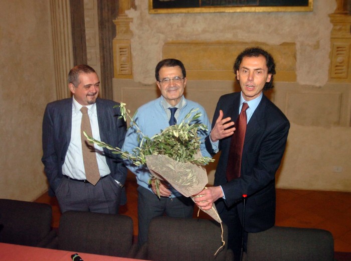 Al Baraccano gli auguri natale 2005