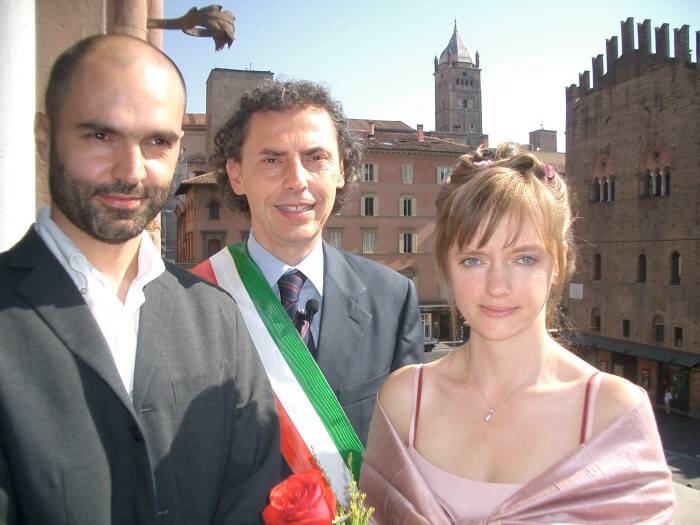 Non appare in foto ma a questo matrimonio ha partecipato Katia Piccinini, ne ha visti sei... ma ha detto che torna