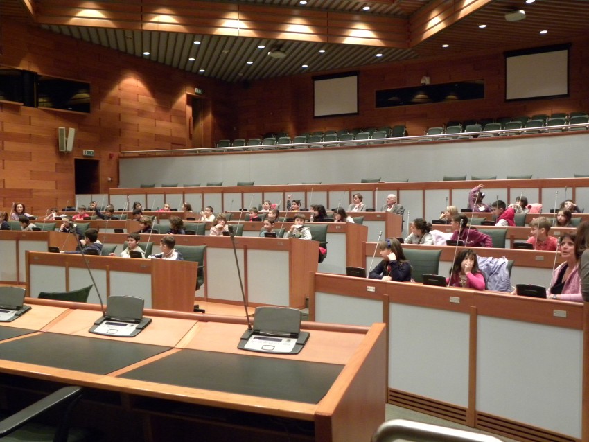 Visita in Assemblea Legislativa degli studenti della Scuola Morandi.