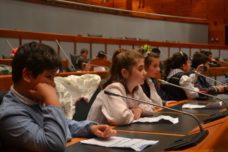 Incontro con gli studenti della scuola elementare Iqbal Masih di Ravenna