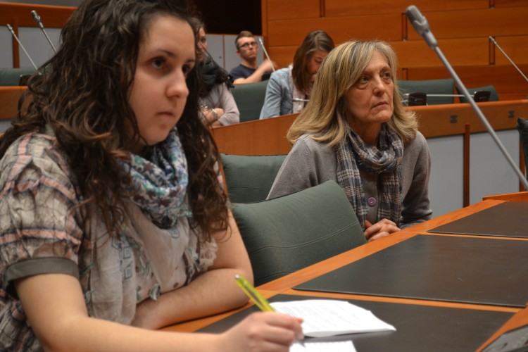 Il consigliere Maurizio Cevenini incontra i ragazzi dellIstituto Meucci di Carpi per parlare di federalismo