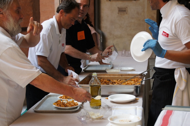 Pranzo di Ferragosto a Palazzo D'Accursio