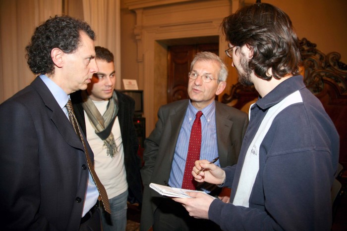 Dibattito in provincia 2006
