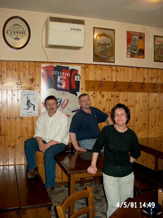 La squadra al completo: Dolores la mente, Ciccio e Fausto le braccia.