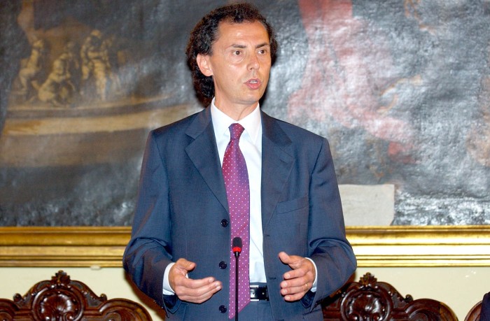 Insediamento luglio 2004