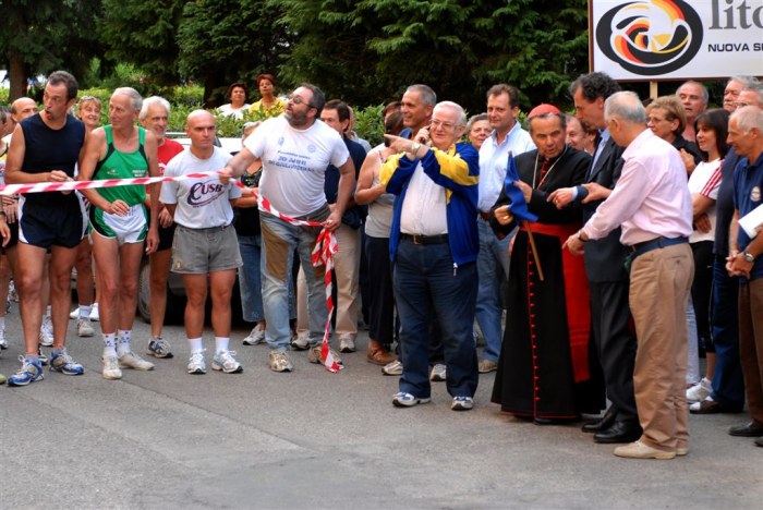 Partenza della corsa con starter di eccezione
