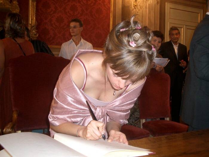 Non appare in foto ma a questo matrimonio ha partecipato Katia Piccinini, ne ha visti sei... ma ha detto che torna